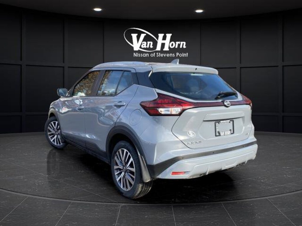 Used 2022 Nissan Kicks SV SUV