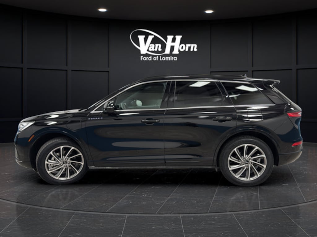 Used 2025 Lincoln Corsair Grand Touring SUV
