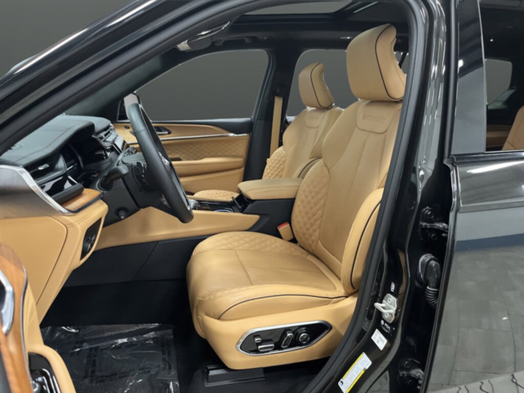 Used 2024 Jeep Grand Cherokee L Summit Reserve SUV