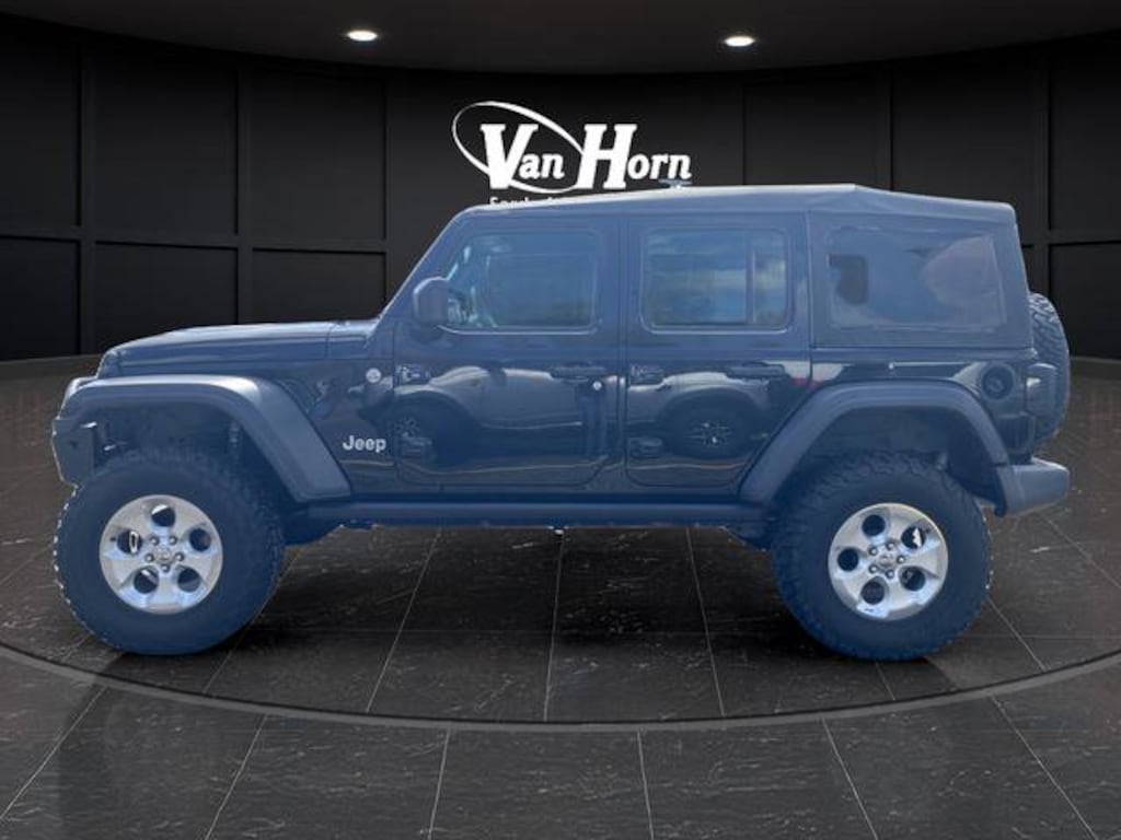 Used 2018 Jeep Wrangler Unlimited Sport SUV