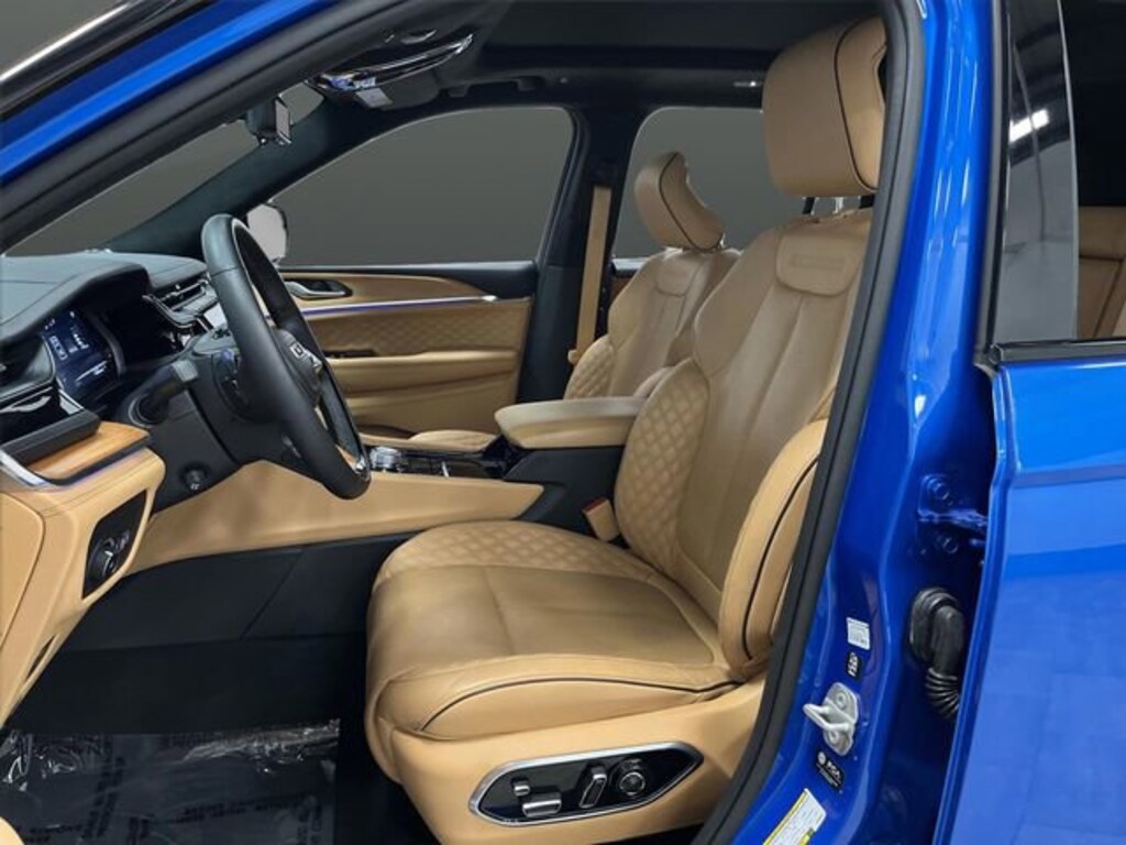 Used 2023 Jeep Grand Cherokee Summit Reserve SUV