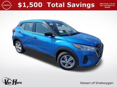 2025 Nissan Kicks Play S SUV