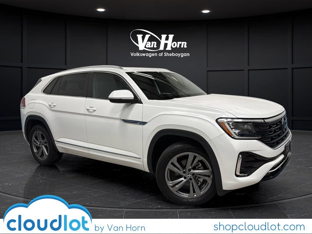 2024 Volkswagen Atlas Cross Sport 2.0T SEL R-Line 4MOTION's photo