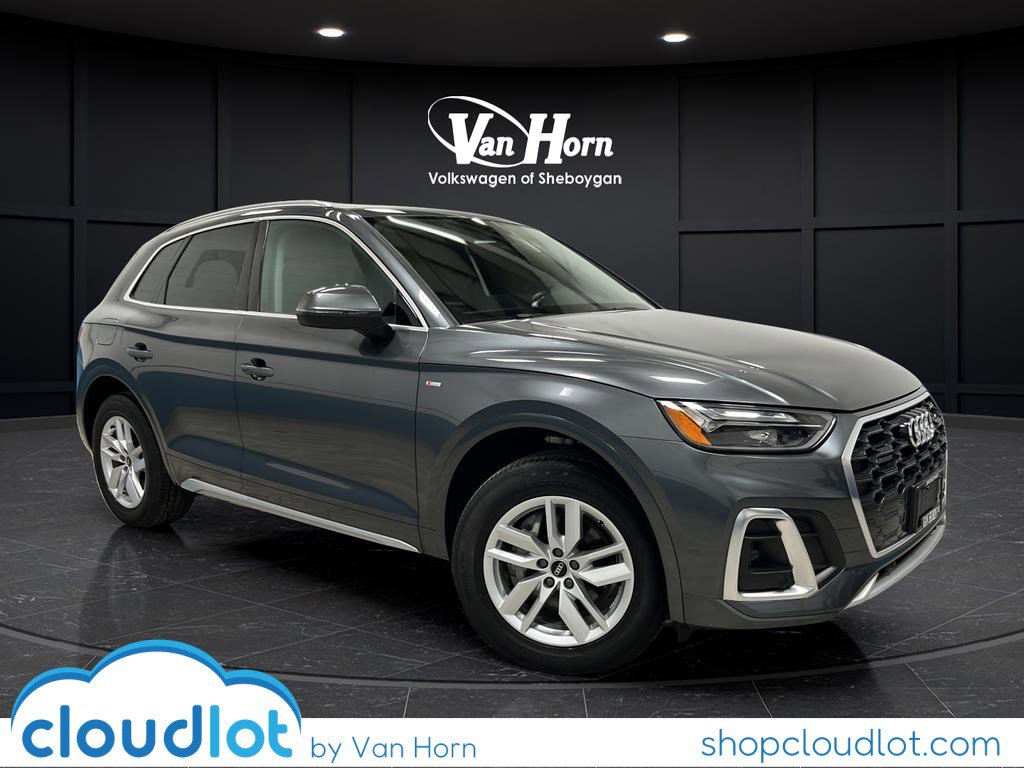 2022 Audi Q5 45 Premium's photo