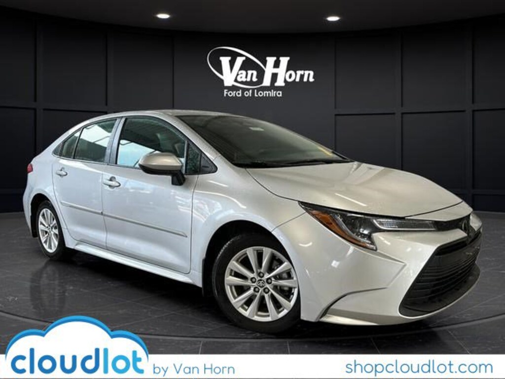 Used 2025 Toyota Corolla LE Sedan