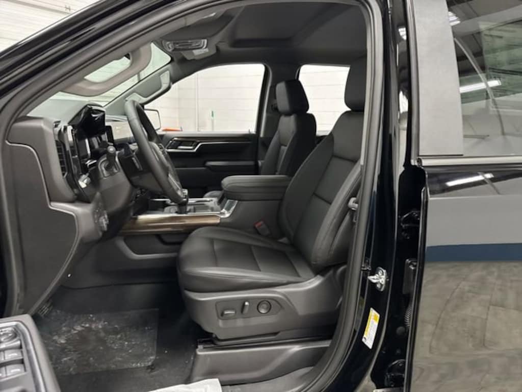 New 2026 Chevrolet Silverado 1500 LT Trail Boss Truck Crew Cab