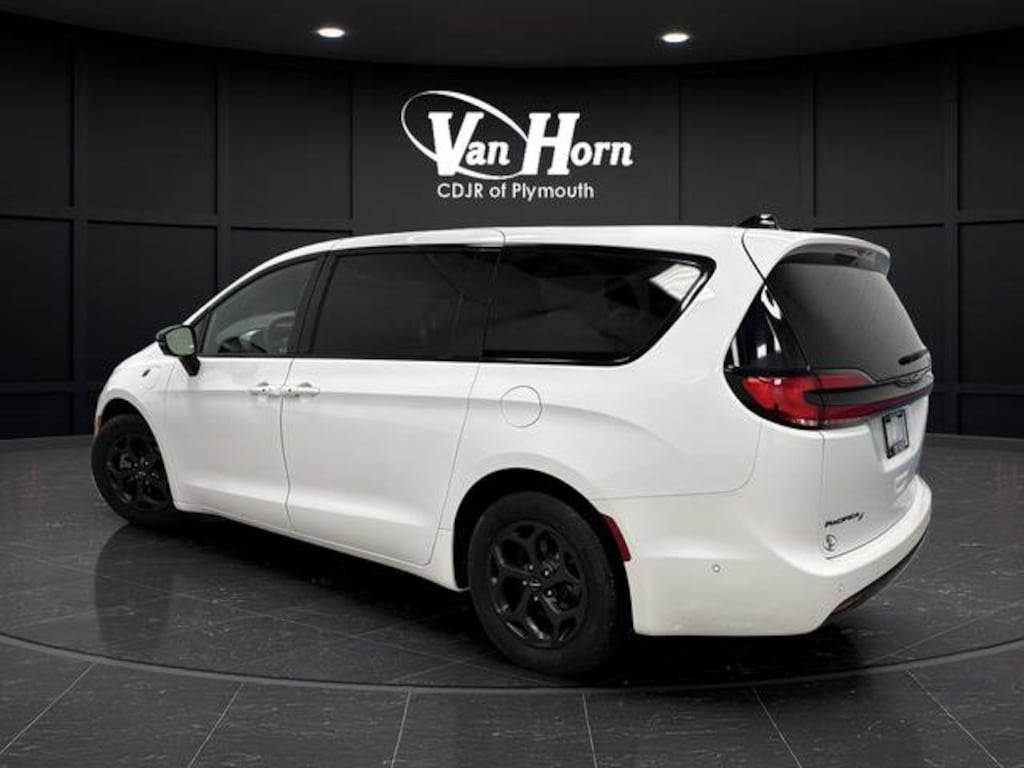 Used 2024 Chrysler Pacifica Hybrid S Appearance Pkg Van Passenger Van