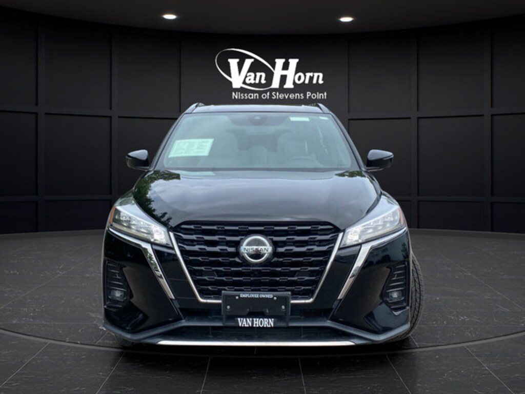 Used 2021 Nissan Kicks SR SUV