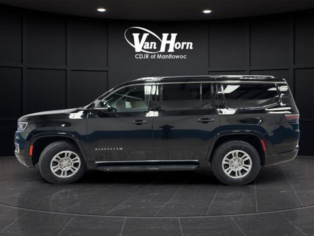 Used 2024 Jeep Wagoneer SUV