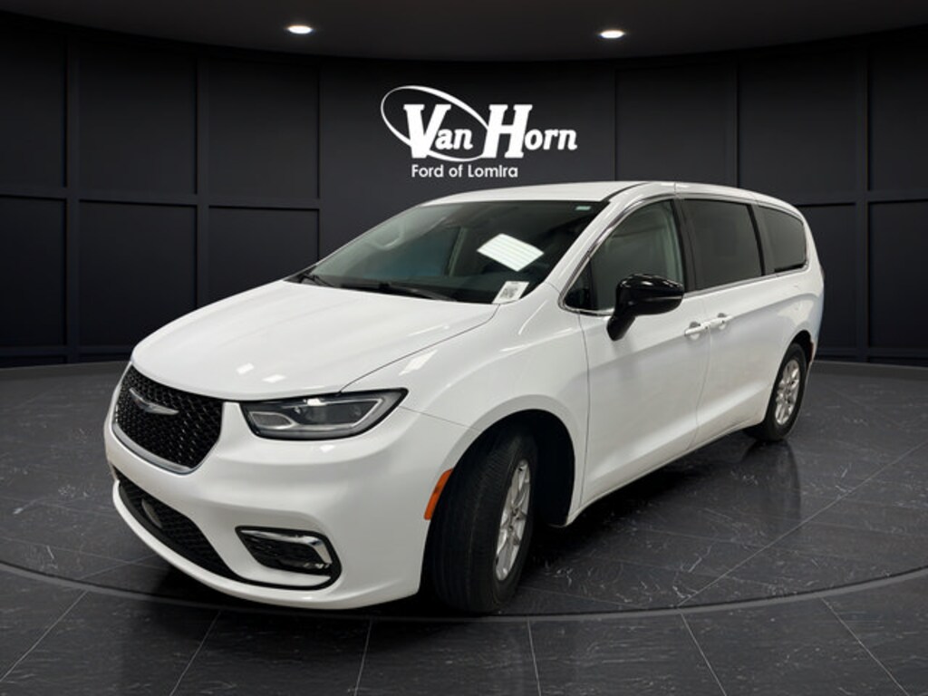 Used 2024 Chrysler Pacifica Touring L Van Passenger Van