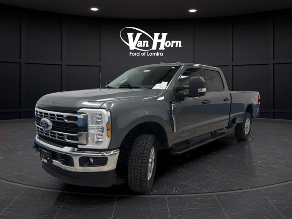 Used 2024 Ford Super Duty F-350 SRW XLT Truck Crew Cab