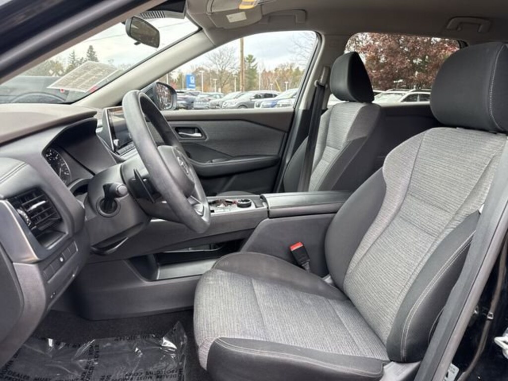 Used 2021 Nissan Rogue SV SUV