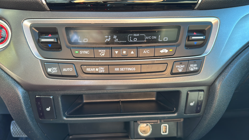 2023 Honda Passport EX-L - Photo 17
