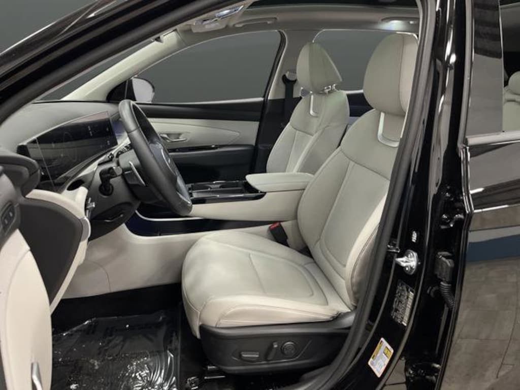 Used 2025 Hyundai Tucson Hybrid Limited SUV