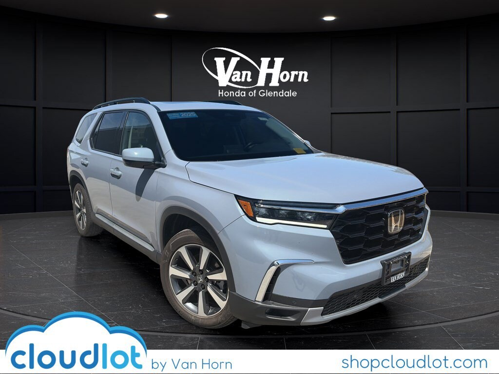 Used 2025 Honda Pilot Touring SUV
