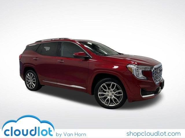 2023 GMC Terrain Denali's photo