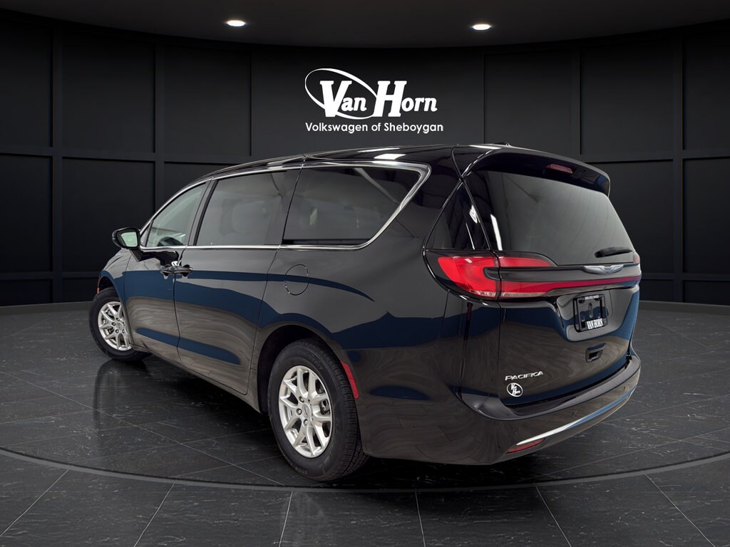 Used 2024 Chrysler Pacifica Touring L Van Passenger Van