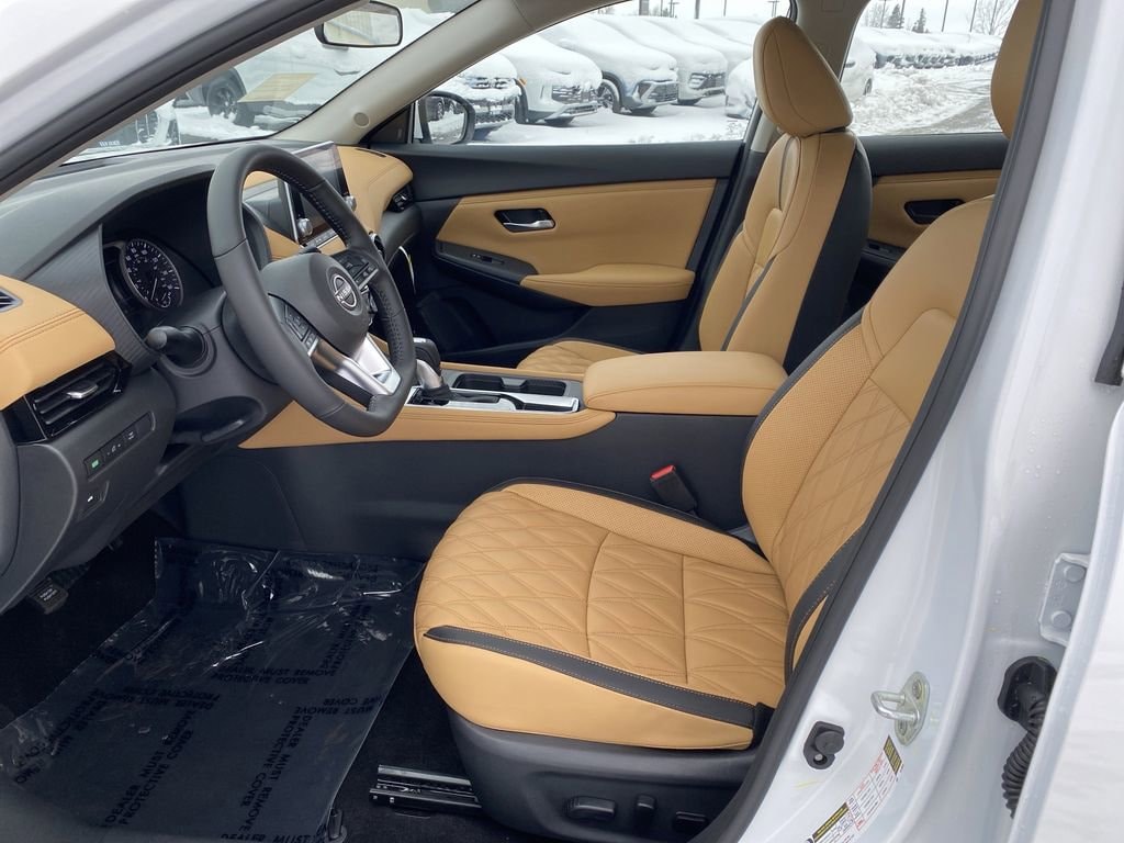 New 2025 Nissan Sentra SV Sedan