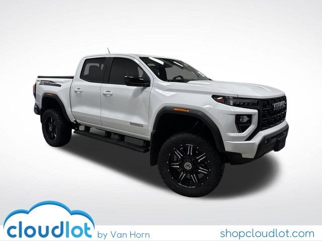 2024 GMC Canyon Elevation's photo
