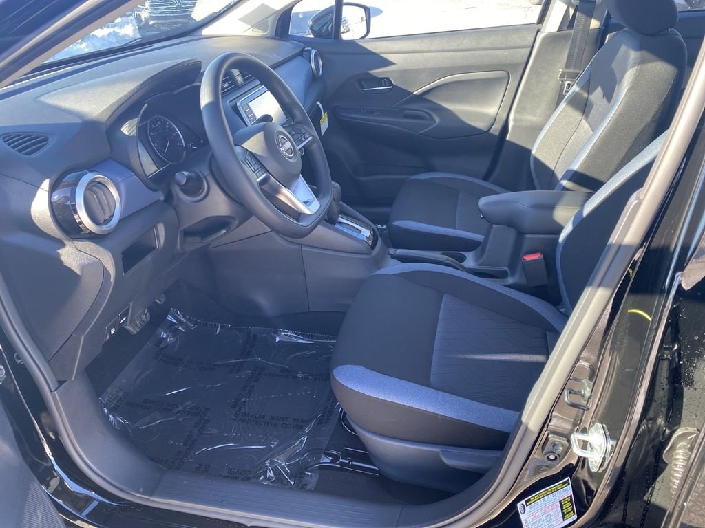 New 2025 Nissan Versa SV Sedan