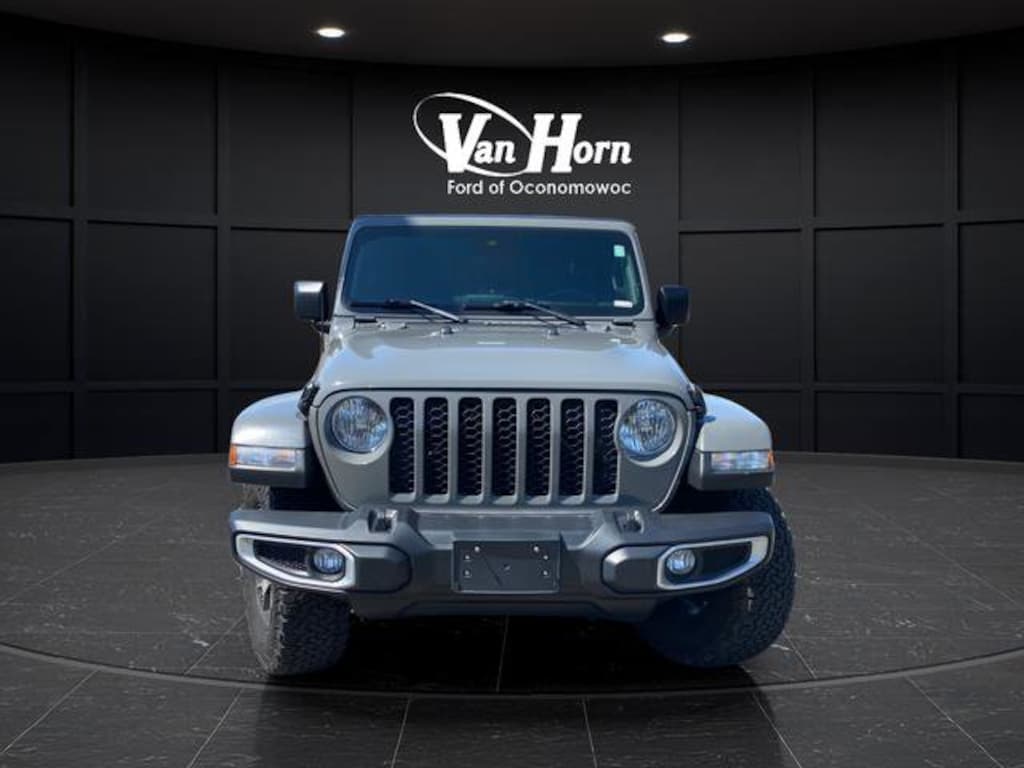 Used 2023 Jeep Gladiator Sport S Truck Crew Cab