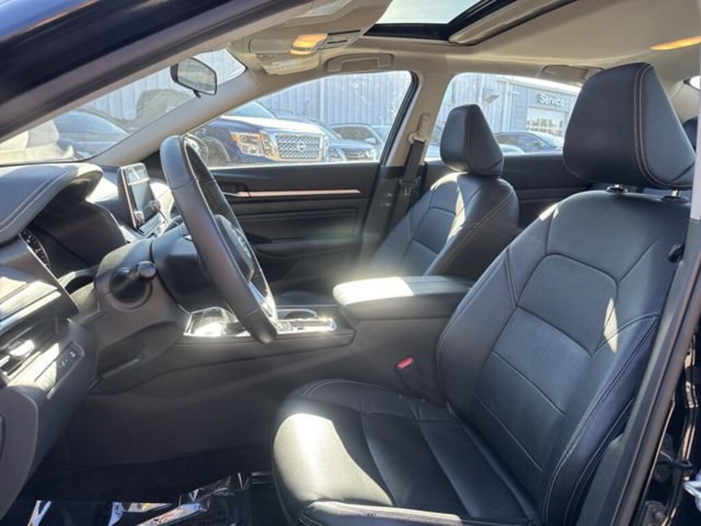 Used 2022 Nissan Altima 2.5 SL Sedan