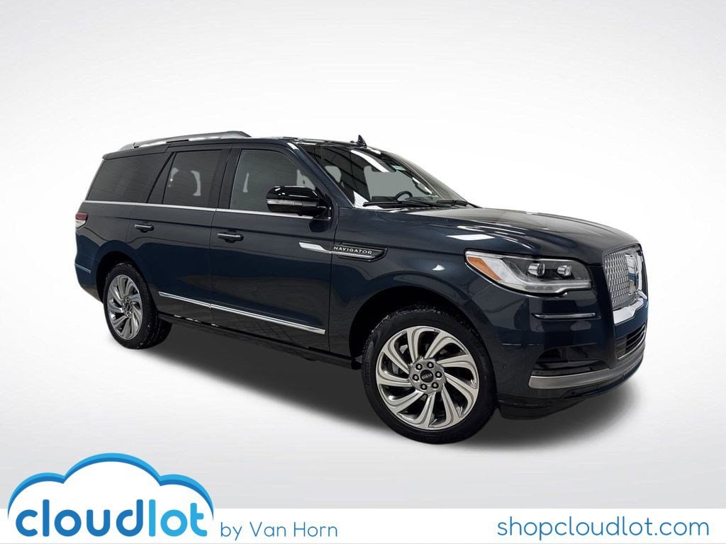 2024 Lincoln Navigator Premiere's photo