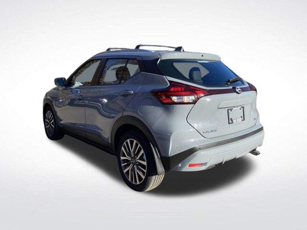 Used 2023 Nissan Kicks SV SUV