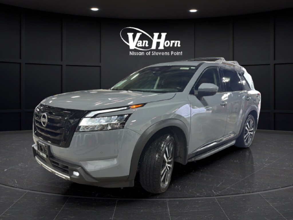 Used 2024 Nissan Pathfinder Platinum SUV