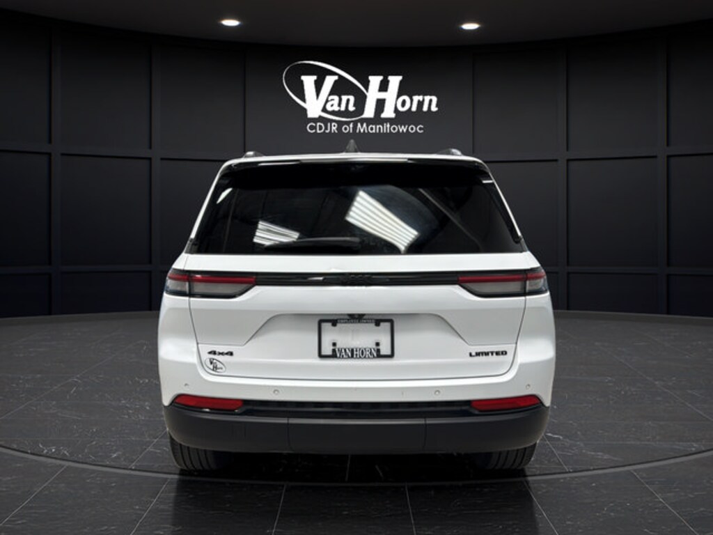 Used 2024 Jeep Grand Cherokee Limited SUV
