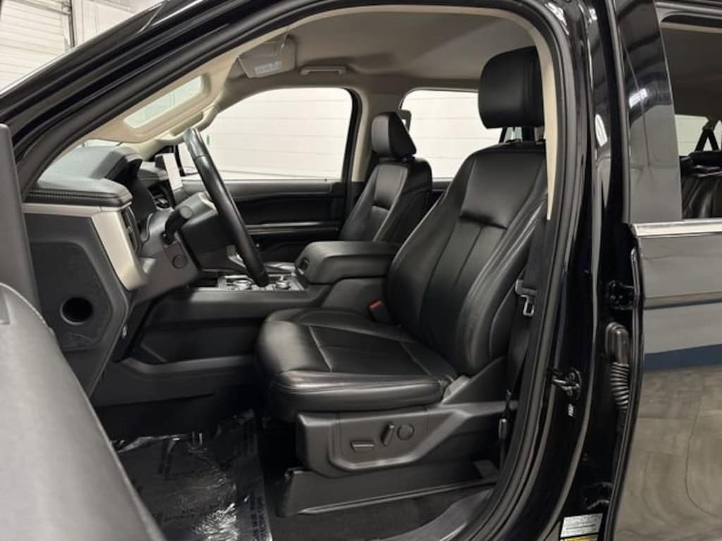 Used 2024 Ford Expedition Max XLT SUV