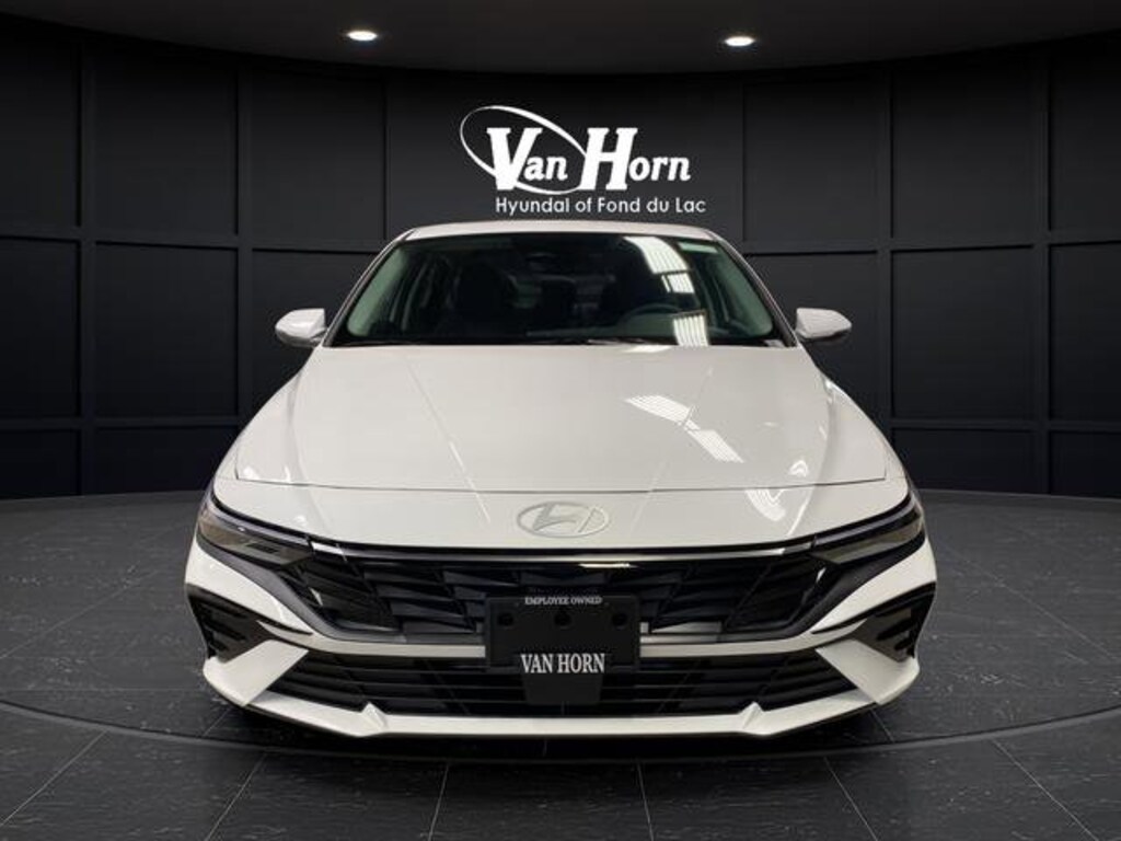 New 2026 Hyundai Elantra Limited Sedan