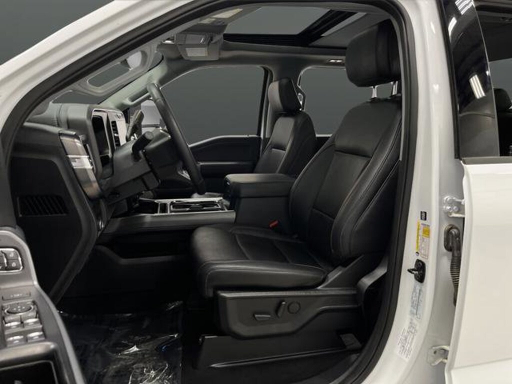 Used 2025 Ford Super Duty F-350 SRW LARIAT Truck Crew Cab