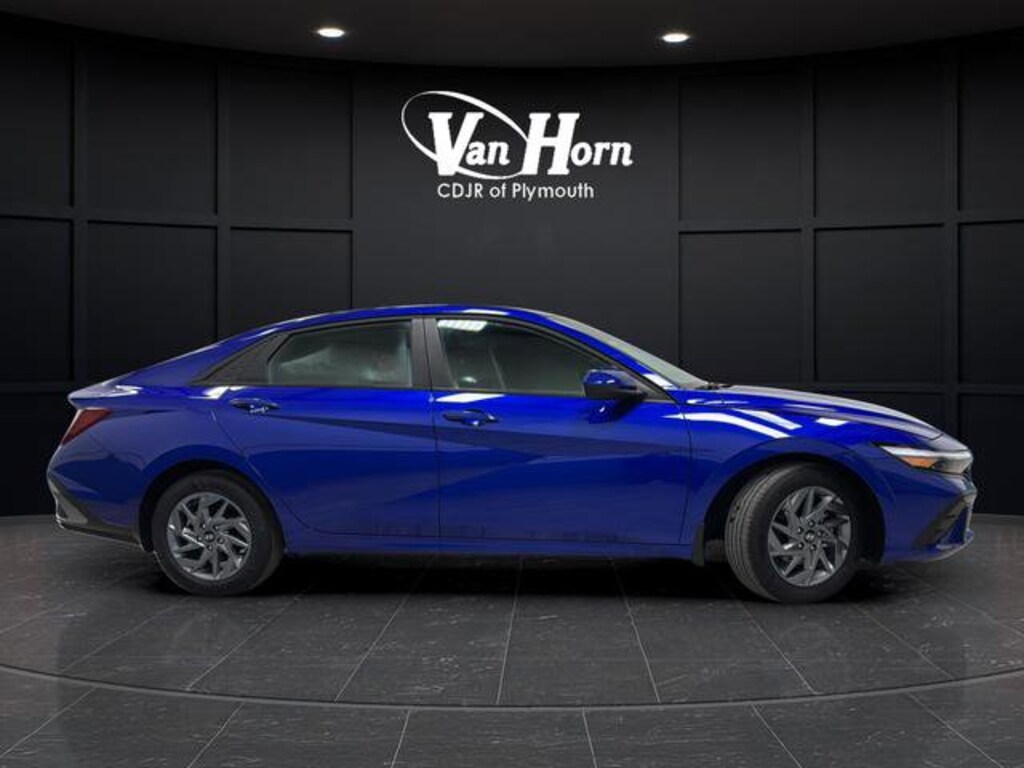 Used 2024 Hyundai Elantra SEL Sedan