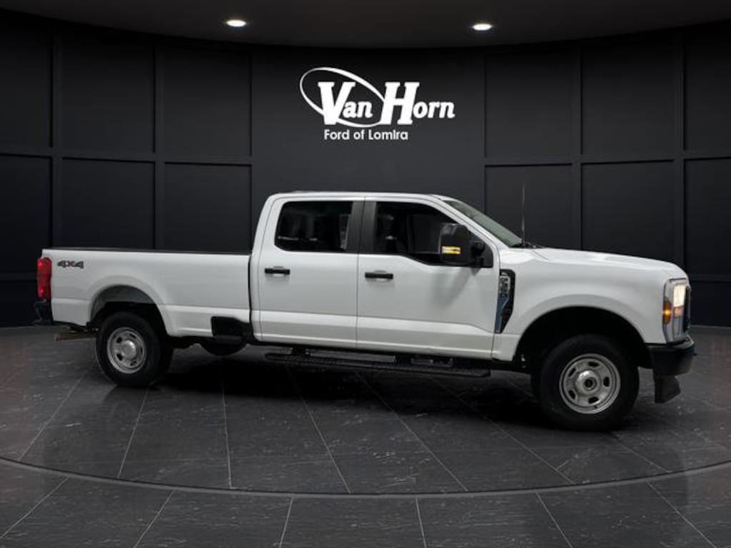 Used 2024 Ford Super Duty F-350 SRW XL Truck Crew Cab