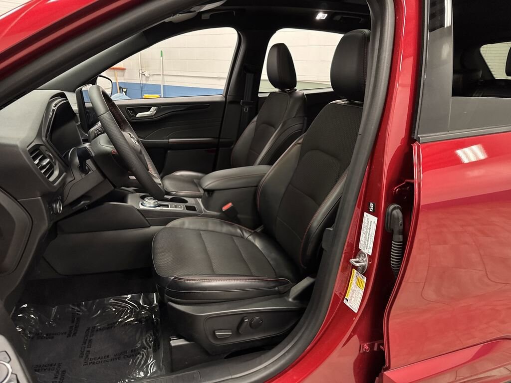 Used 2023 Ford Escape ST-Line Select SUV