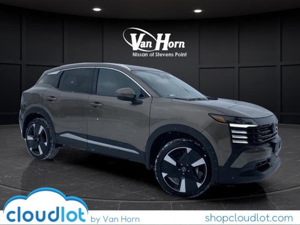 Used 2025 Nissan Kicks SR SUV