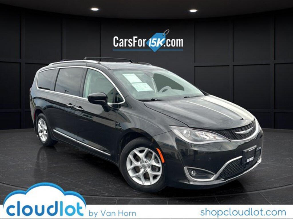 Used 2017 Chrysler Pacifica Touring-L Plus Van