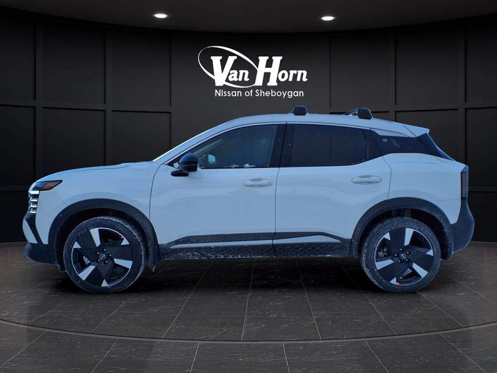 New 2026 Nissan Kicks SR SUV