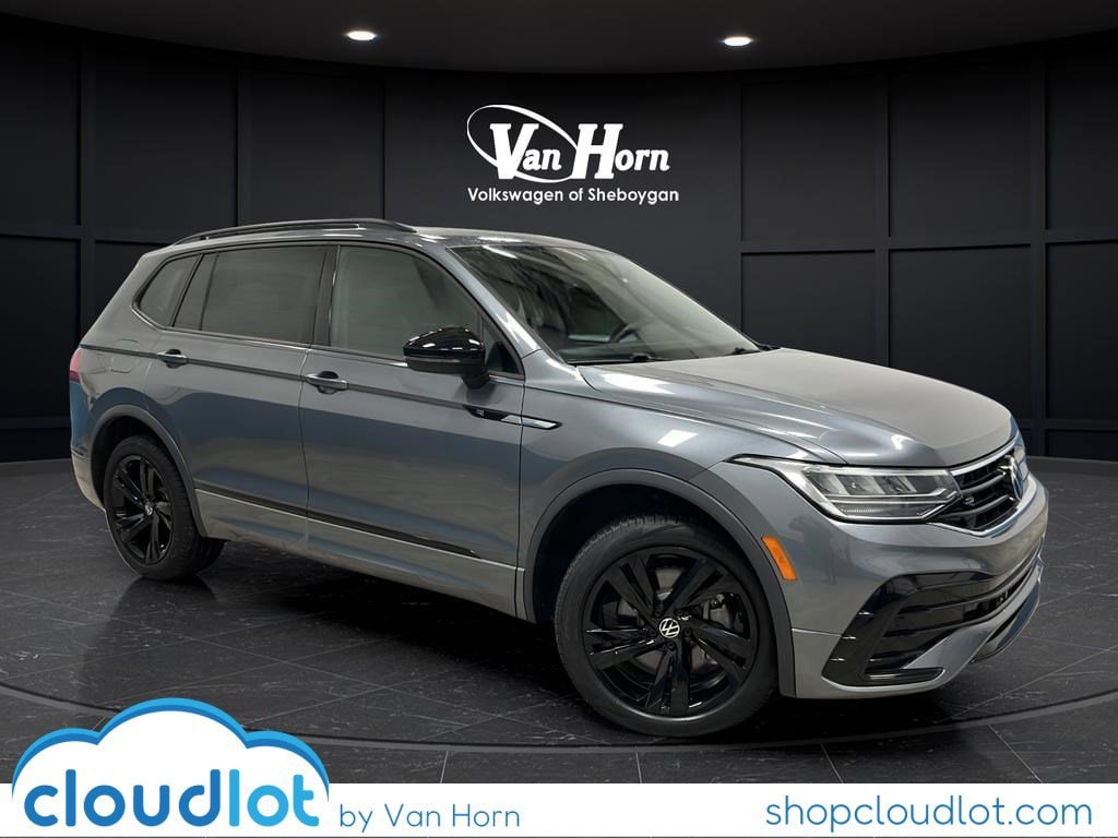 2024 Volkswagen Tiguan SE R-LINE BLACK