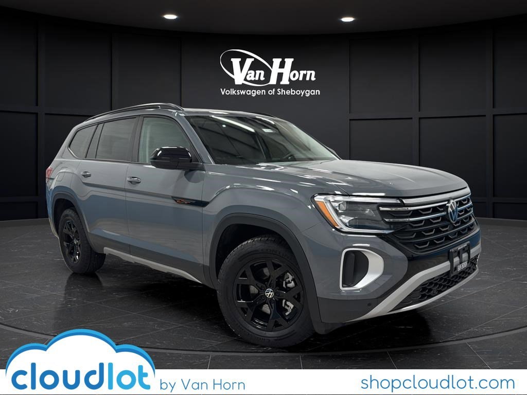 2025 Volkswagen Atlas 2.0T Atlas Peak Edition 4MOTION's photo