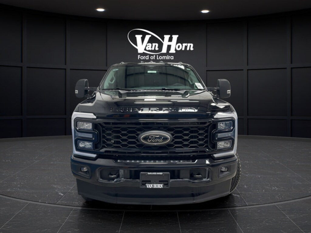 Used 2025 Ford Super Duty F-250 SRW XLT Truck Crew Cab