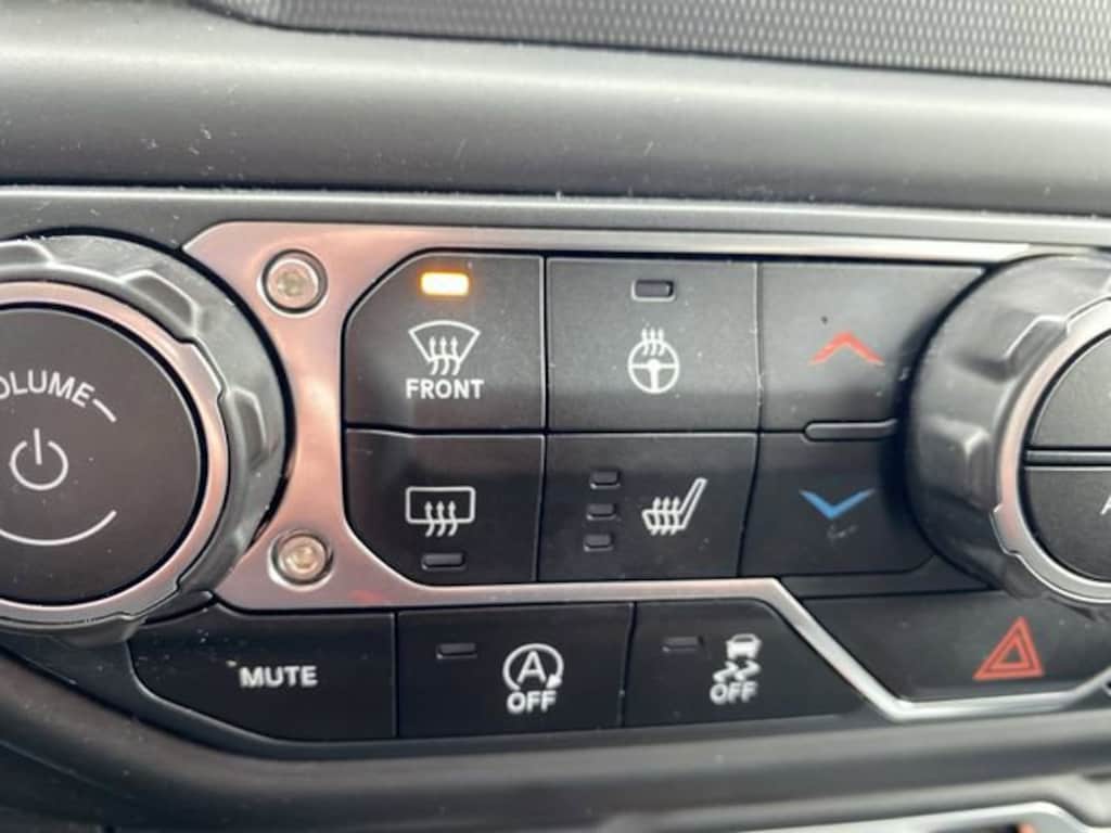 Used 2020 Jeep Gladiator Sport S Truck Crew Cab