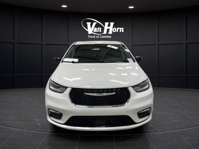 Used 2024 Chrysler Pacifica Touring L Van Passenger Van