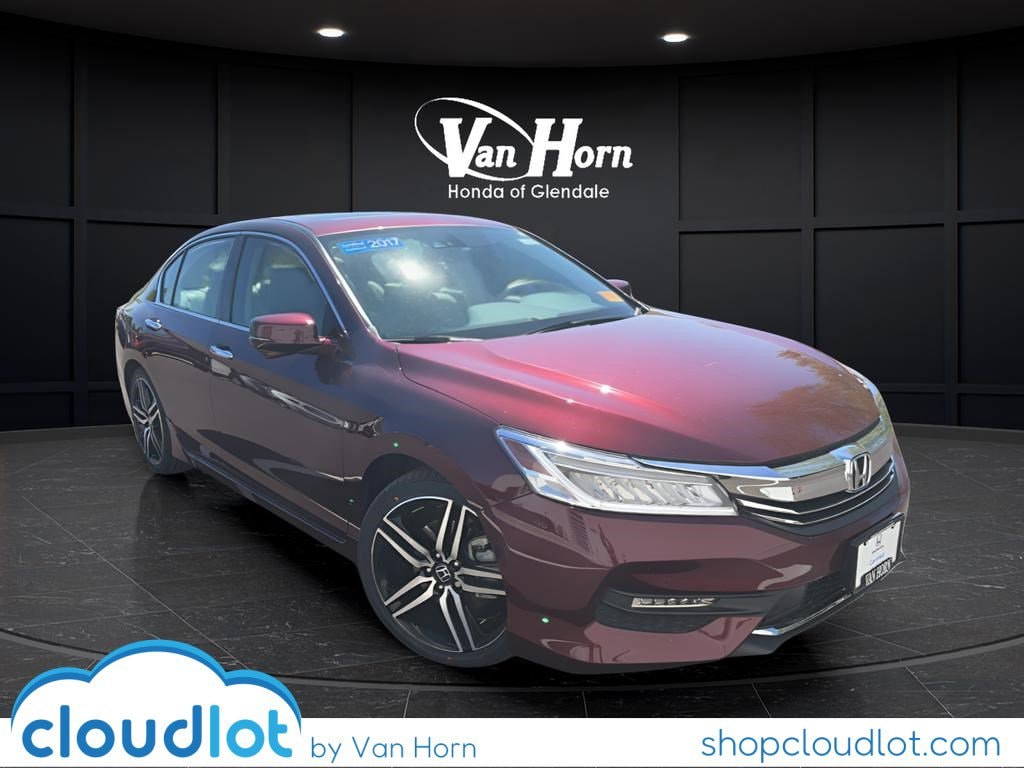 2017 Honda Accord Touring Auto's photo