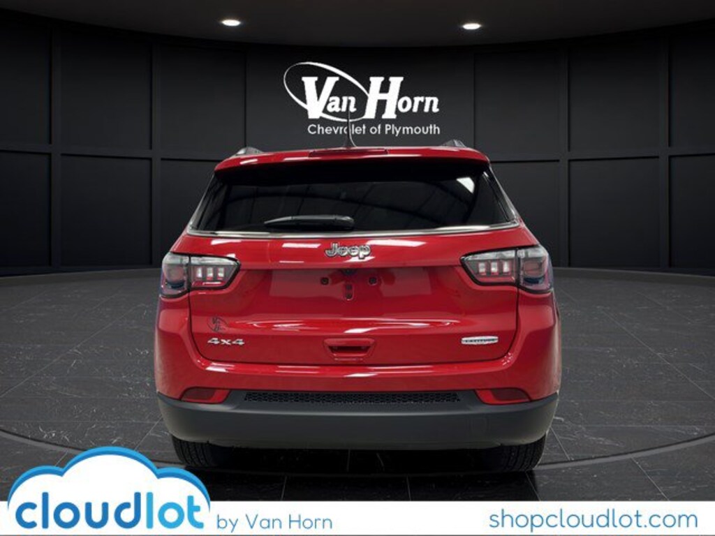 Used 2024 Jeep Compass Latitude SUV