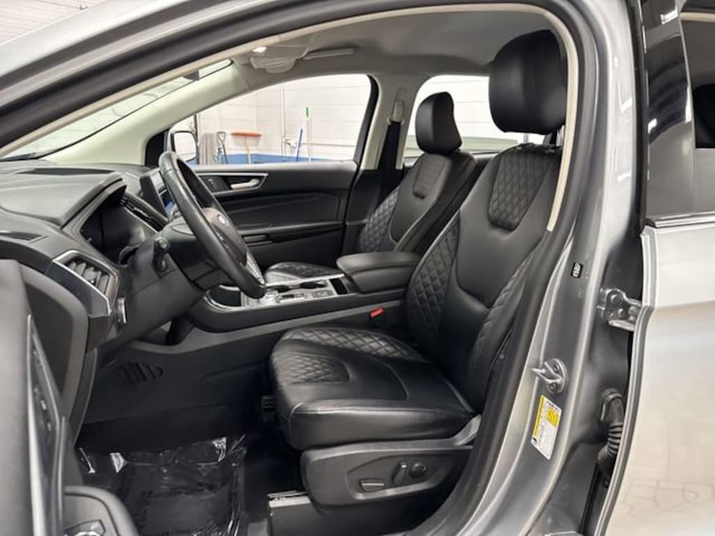 Used 2024 Ford Edge Titanium SUV