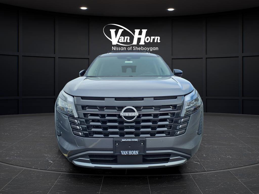 New 2026 Nissan Pathfinder Platinum SUV