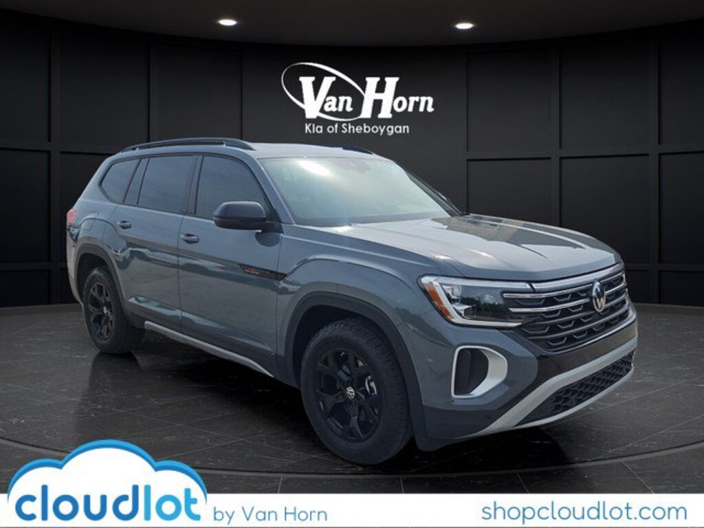 Used 2024 Volkswagen Atlas 2.0T Peak Edition SE w/Technology SUV