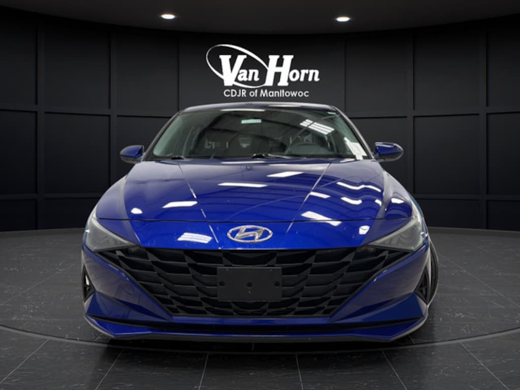 Used 2023 Hyundai Elantra SEL Sedan